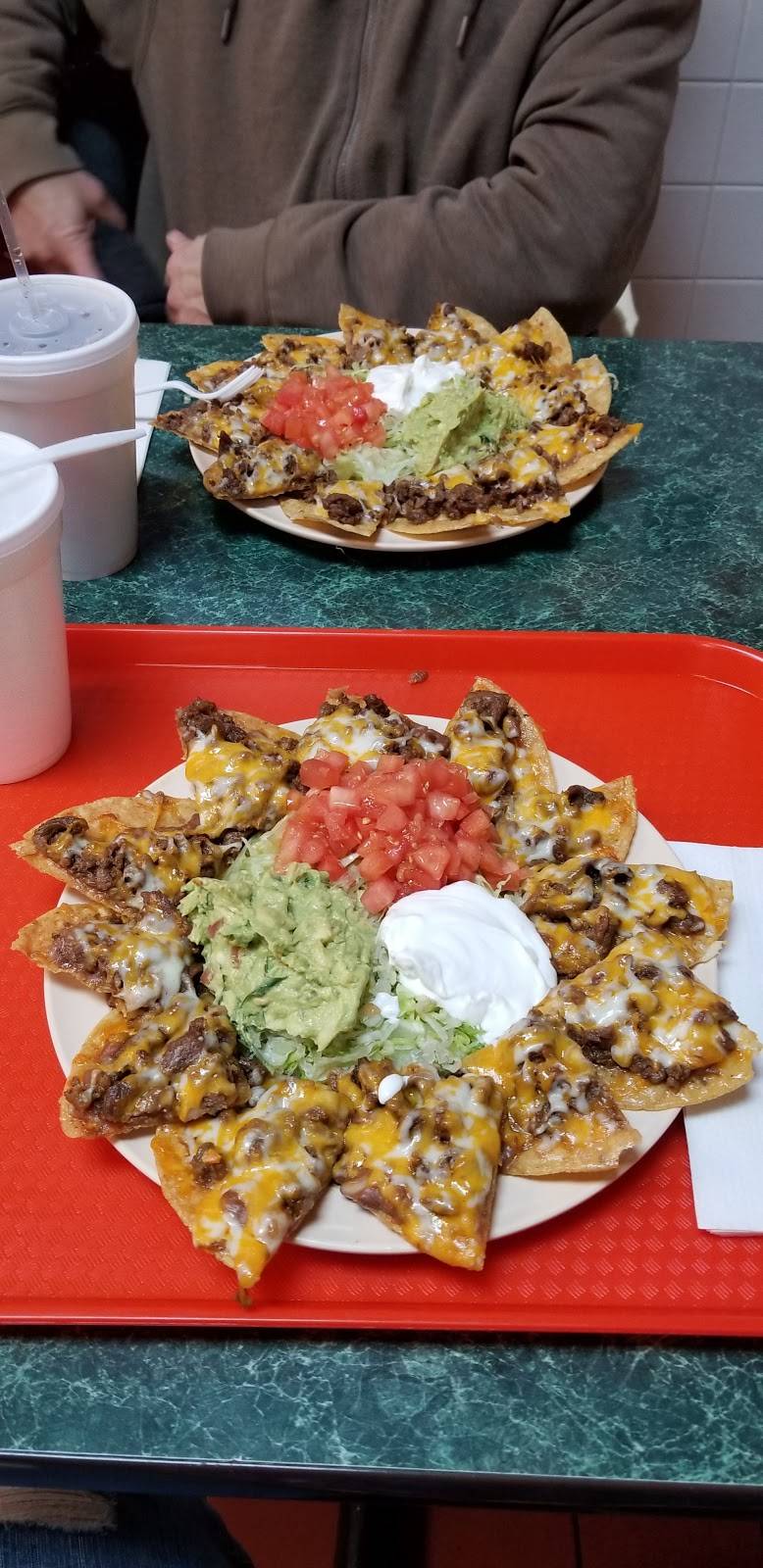 El Famous Burrito | restaurant | 14494 South La Grange Road, Orland Park, IL 60462, USA | 7084034661 OR +1 708-403-4661