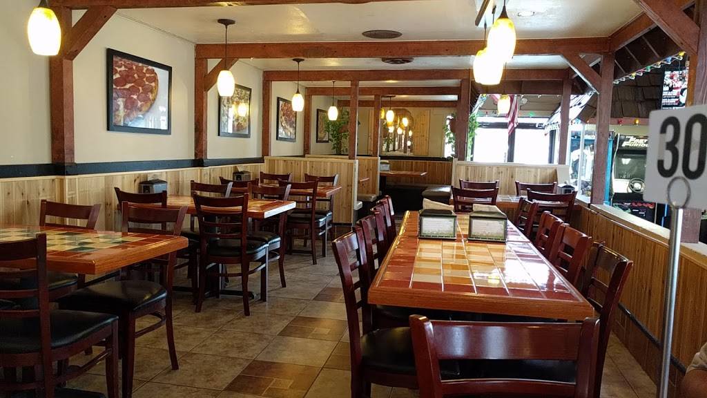 California Gourmet Pizza | meal takeaway | 2831, 232 Broadway St, King City, CA 93930, USA | 8313854914 OR +1 831-385-4914