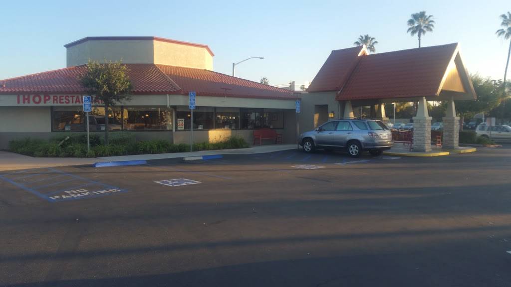 IHOP | restaurant | 3125 Harbor Blvd, Costa Mesa, CA 92626, USA | 7145450800 OR +1 714-545-0800