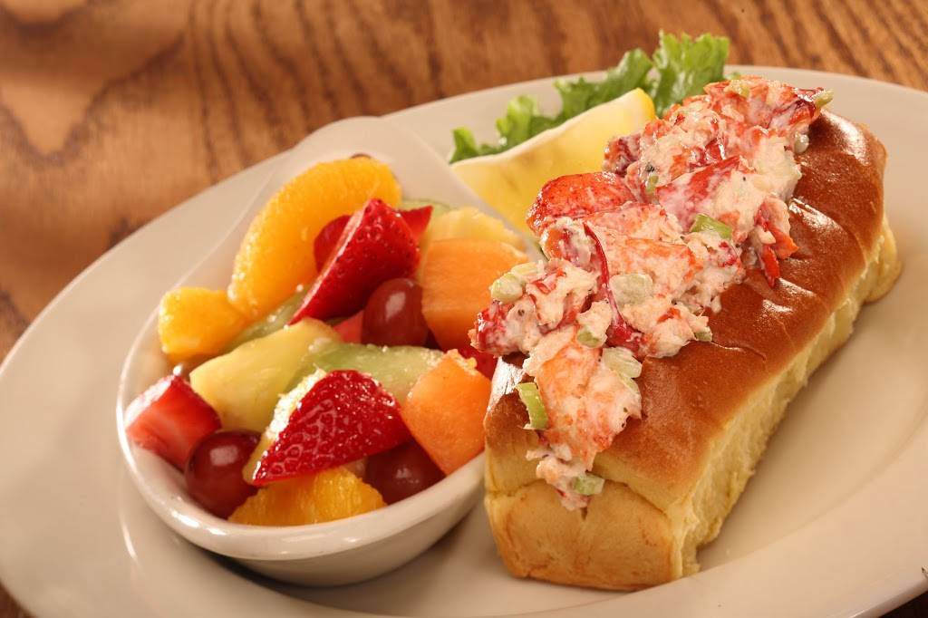 Hickory Tavern | restaurant | 12210 Copper Way Ste 212, Charlotte, NC 28277, USA | 7042959009 OR +1 704-295-9009