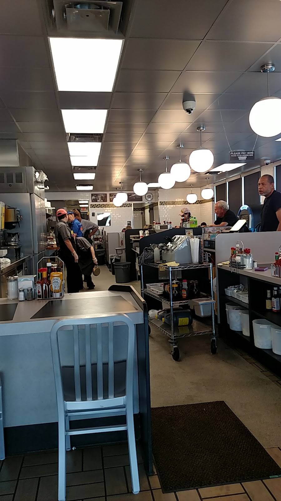 Waffle House | meal takeaway | 24 Casey Jones Ln, Jackson, TN 38305, USA | 7316688553 OR +1 731-668-8553