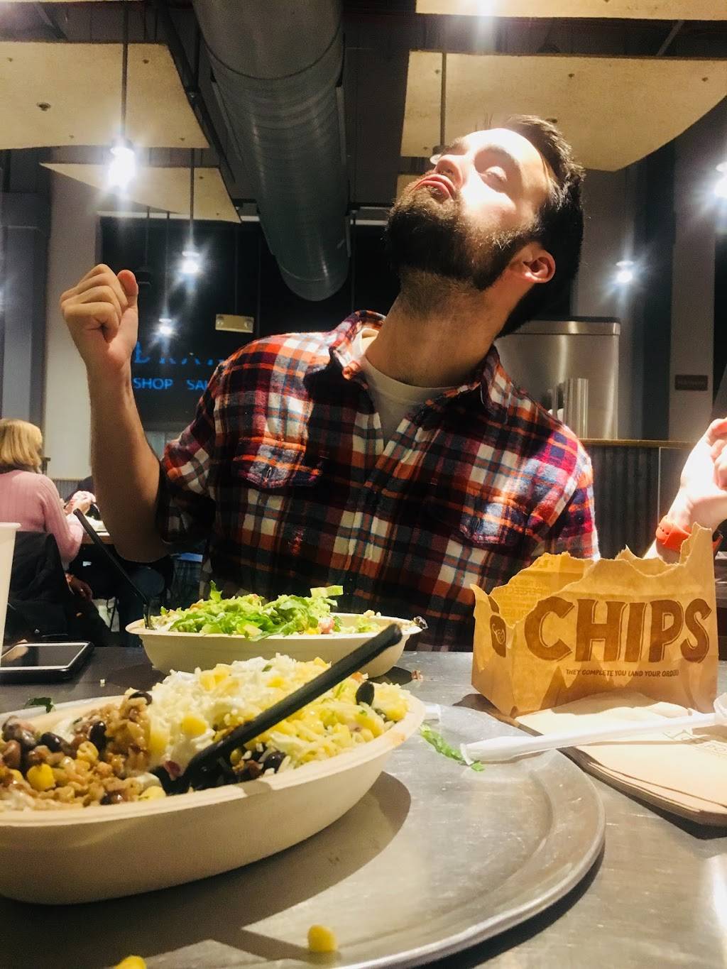 Chipotle Mexican Grill | restaurant | 1813 Village West Pkwy Ste Q101, Kansas City, KS 66111, USA | 9132999221 OR +1 913-299-9221