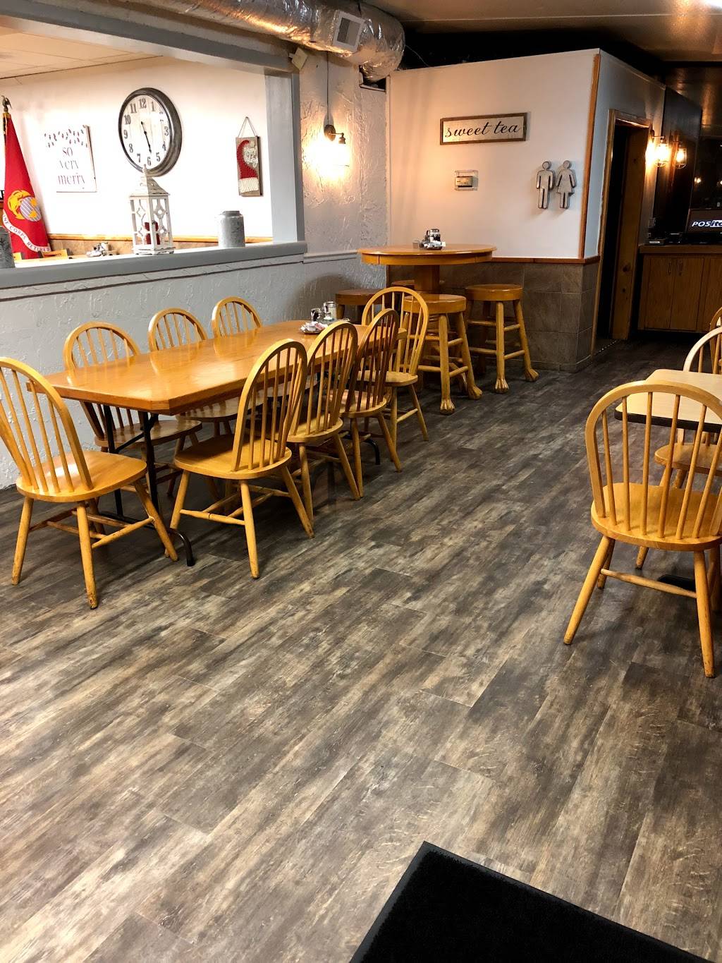 Grumpys Restaurant | restaurant | 834 Kingsley Ave, Orange Park, FL 32073, USA | 9042151956 OR +1 904-215-1956