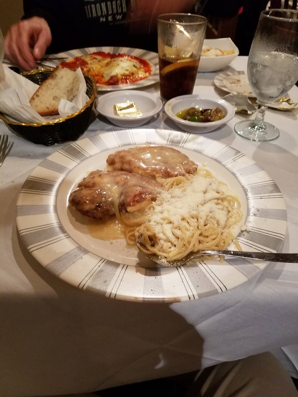 Fionas | restaurant | 118 Godwin Ave, Midland Park, NJ 07432, USA | 2018575800 OR +1 201-857-5800