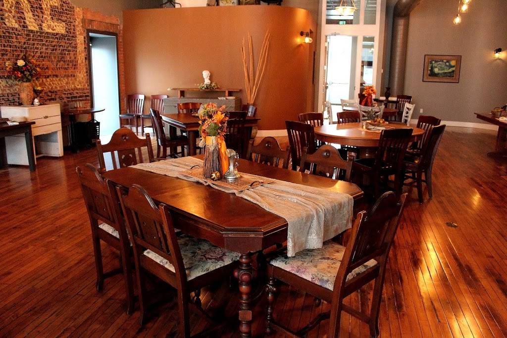 Van Gogh’s | restaurant | 129 E Main St, Marshalltown, IA 50158, USA | 6414855362 OR +1 641-485-5362