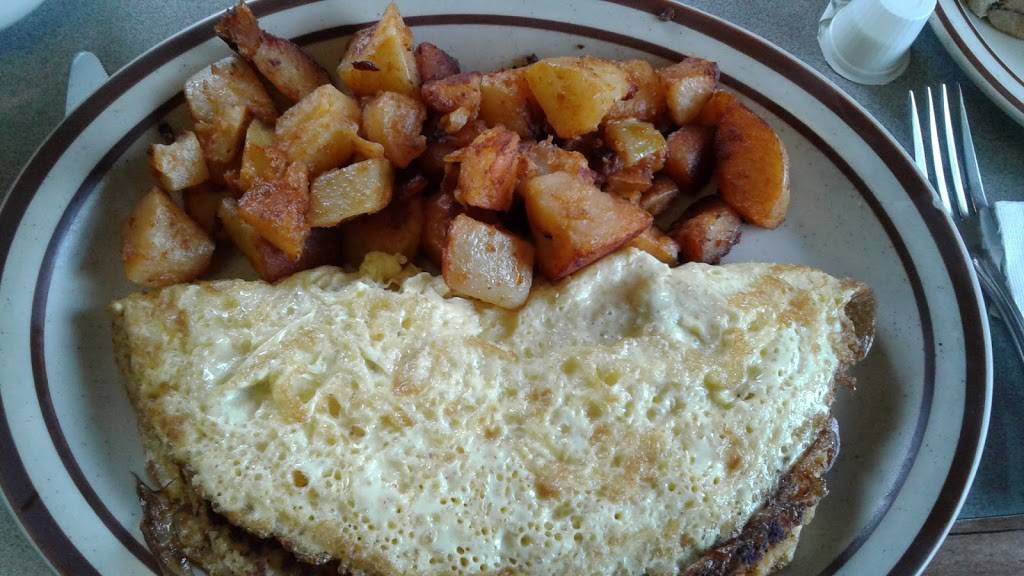 Omelette Headquarters | restaurant | 57 Water St, Wakefield, MA 01880, USA | 7812243999 OR +1 781-224-3999