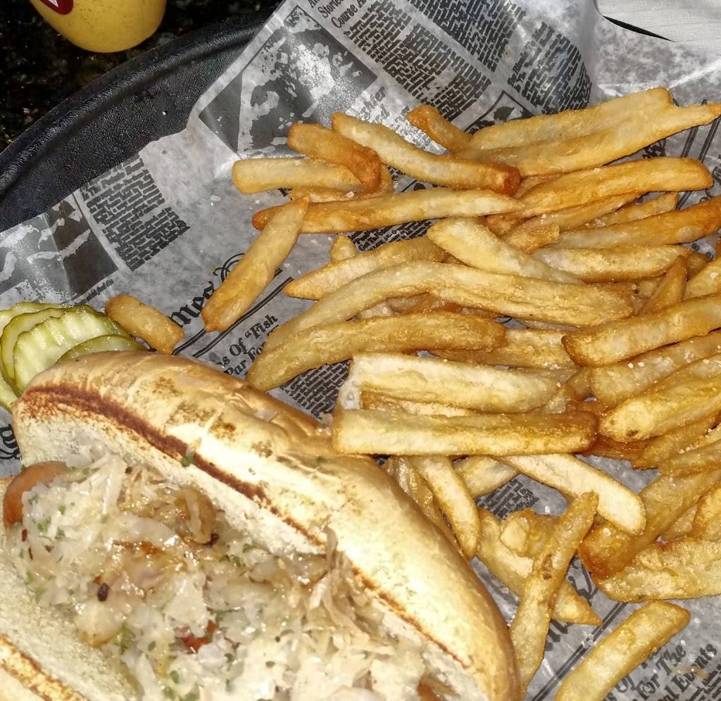 Dublins Crossing | restaurant | 1114 West Ave, Crossville, TN 38555, USA | 9317871400 OR +1 931-787-1400