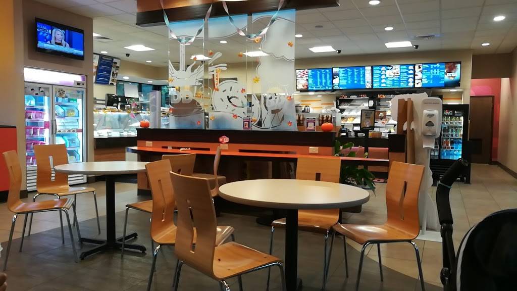 Dunkin | bakery | 8224 Champions Gate Blvd, Davenport, FL 33896, USA | 3214014072 OR +1 321-401-4072