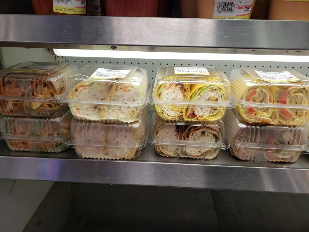 Bassett Caterers | restaurant | 1404 Avenue X, Brooklyn, NY 11235, USA | 7183329000 OR +1 718-332-9000