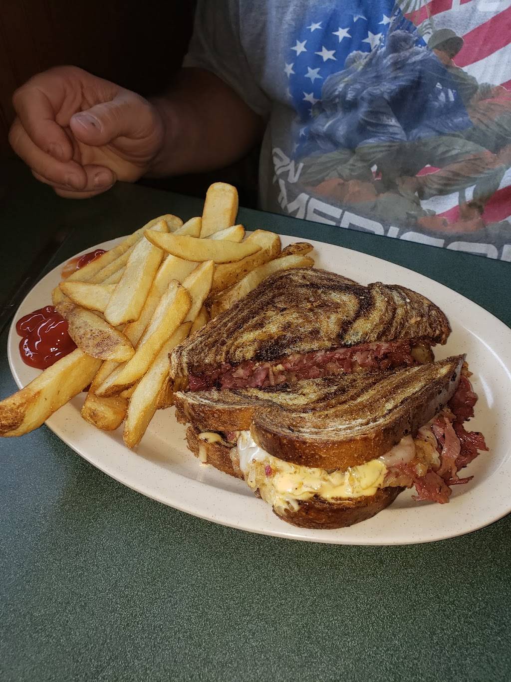 Tavern Pizza & Pasta Grill | restaurant | 1755 50th St, West Des Moines, IA 50266, USA | 5152236700 OR +1 515-223-6700