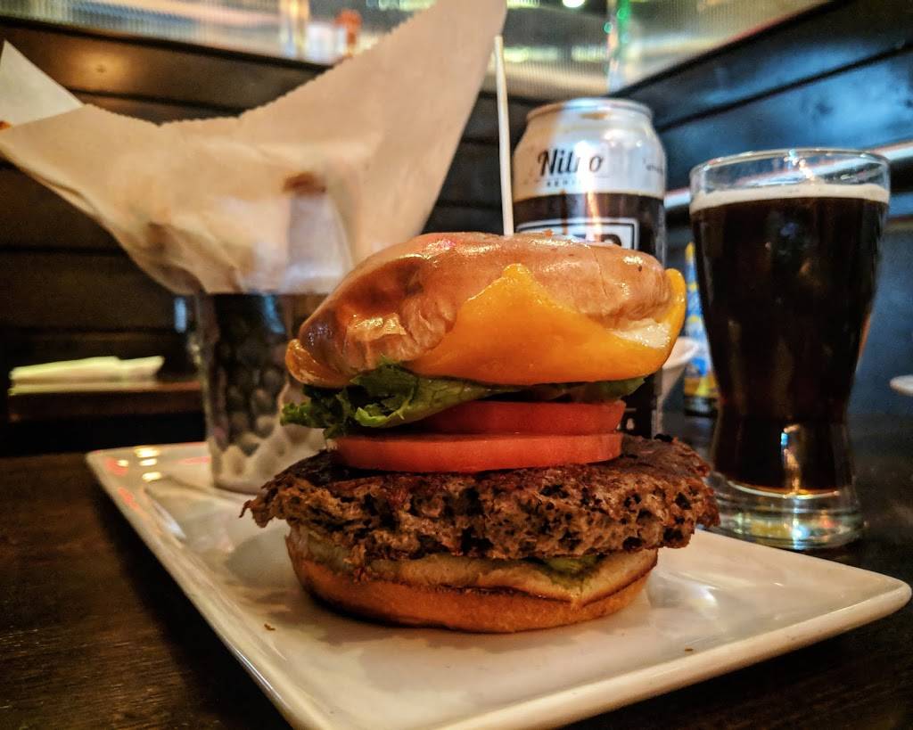 Plan B Burger Bar | restaurant | 1638 Boston Post Rd, Milford, CT 06460, USA | 2037138700 OR +1 203-713-8700