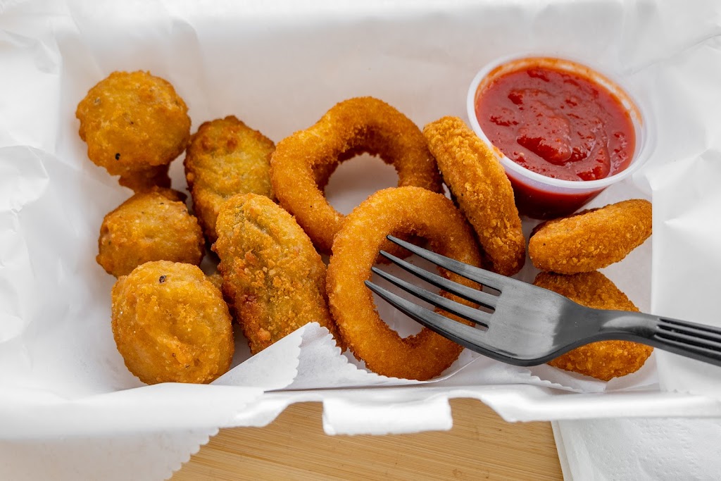 Star pizza fish and chicken | meal takeaway | 300 W Indiana Ave, Philadelphia, PA 19133, USA | 2157092200 OR +1 215-709-2200