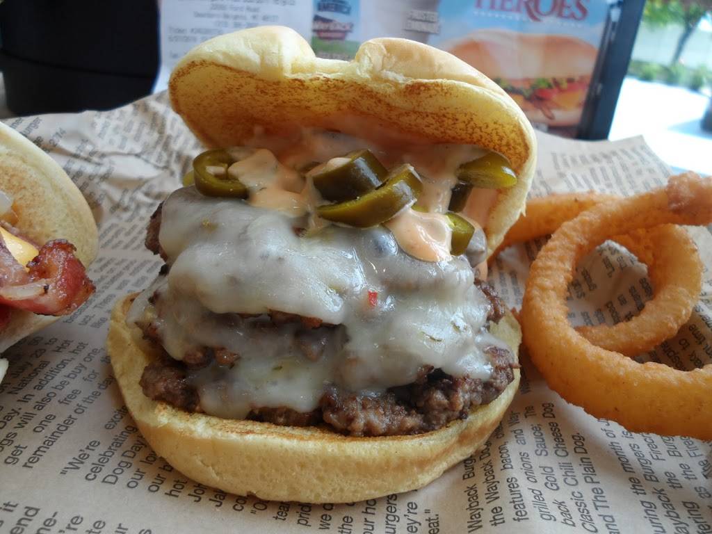 Wayback Burgers | restaurant | 22000 Ford Rd, Dearborn Heights, MI 48127, USA | 3133952931 OR +1 313-395-2931