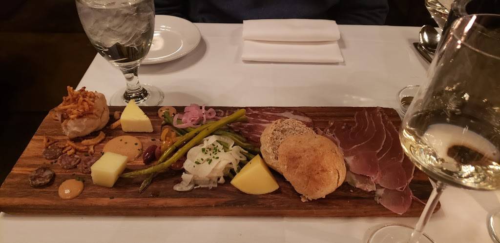 Dolce | restaurant | 12317 W Maple Rd, Omaha, NE 68164, USA | 4029642212 OR +1 402-964-2212