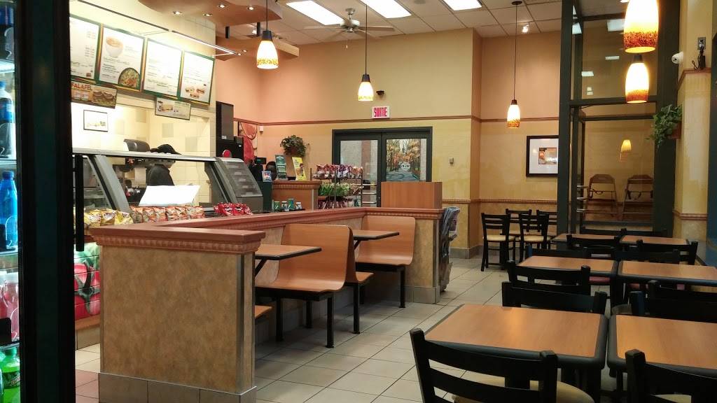 Subway | restaurant | 2029 Rue Metcalfe, Montréal, QC H3A 1X7, Canada | 5145083670 OR +1 514-508-3670