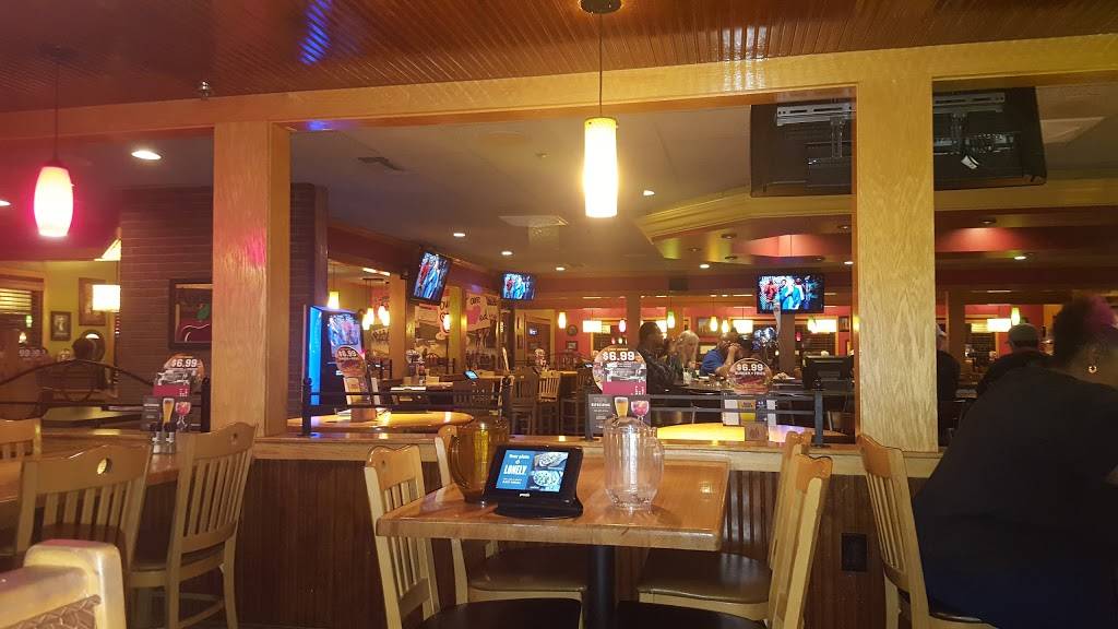 Applebees Grill + Bar | restaurant | 5880 W Peoria Ave, Glendale, AZ 85302, USA | 6238783500 OR +1 623-878-3500