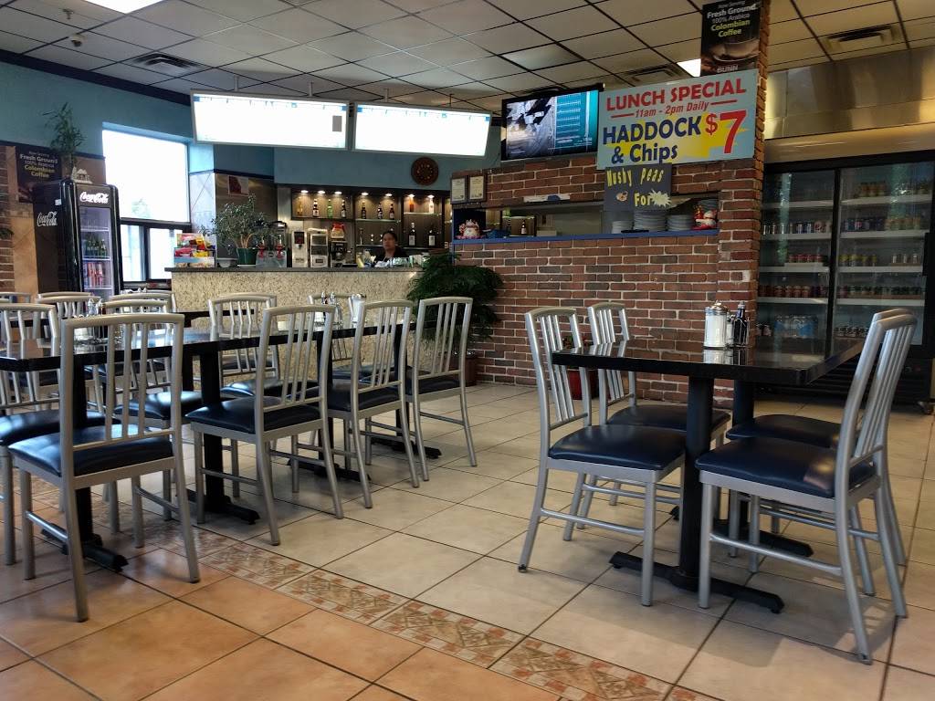 Halibut House Fish & Chips | restaurant | 560 Mulock Dr, Newmarket, ON L3Y 8R9, Canada | 9052356887 OR +1 905-235-6887