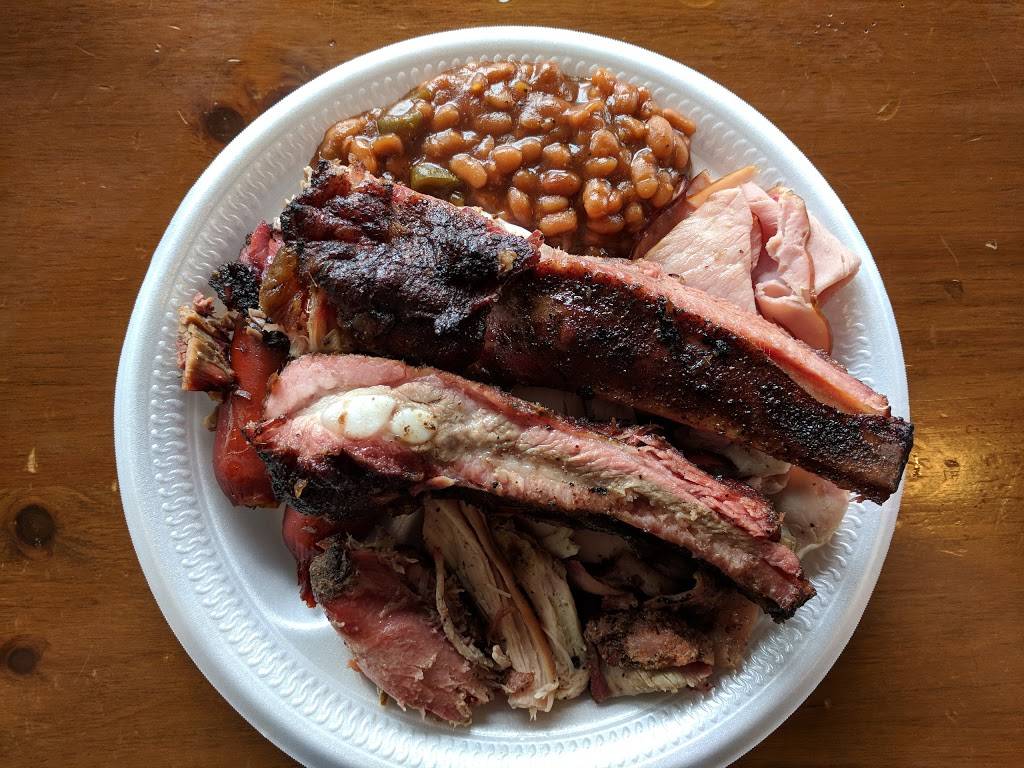 B&C Barbeque | restaurant | 355 North Washington Street, Wichita, KS 67202, USA | 3162638815 OR +1 316-263-8815