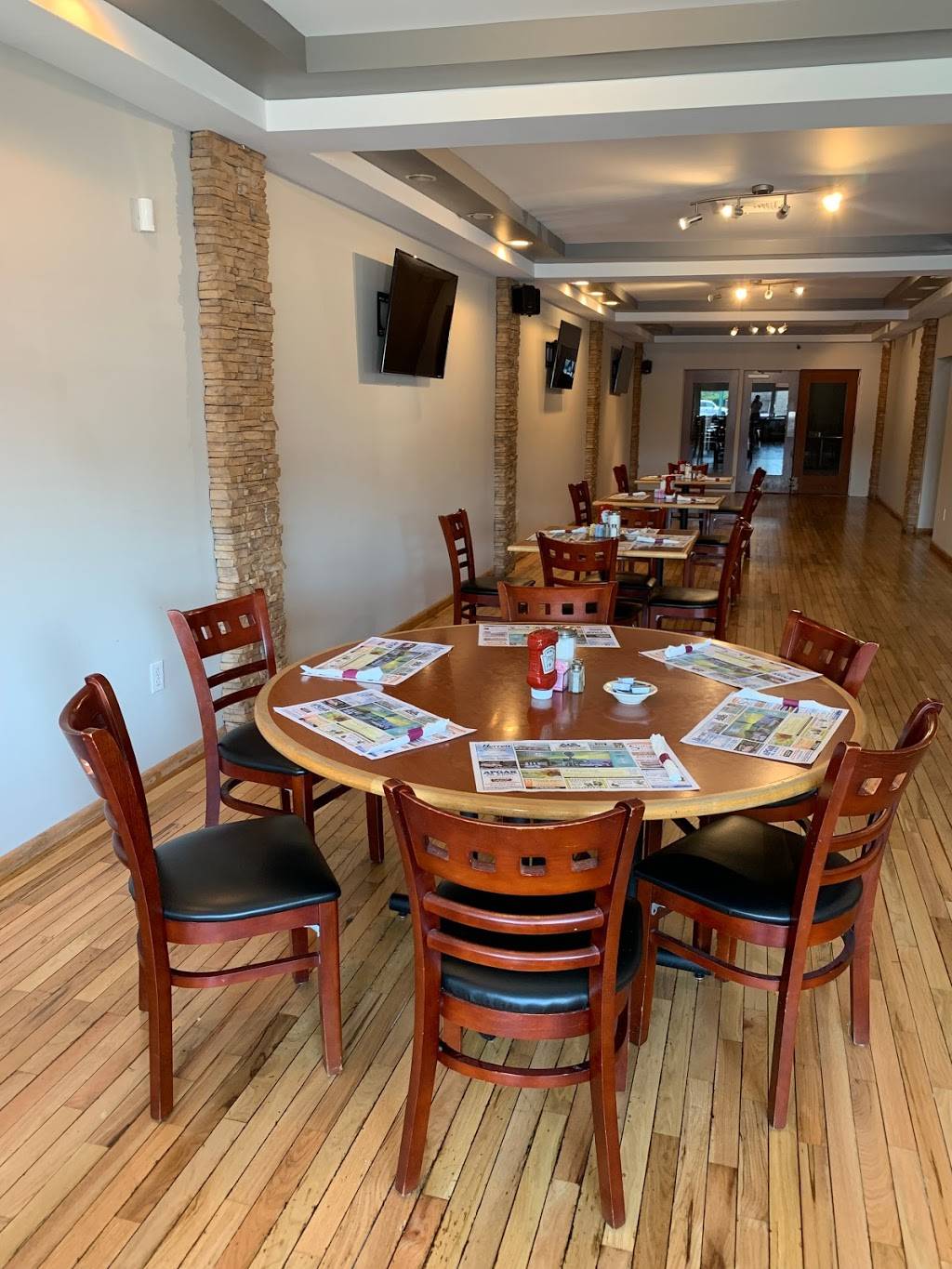 East Side Family Restaurant | restaurant | 1019 Union Blvd, Allentown, PA 18109, USA | 6104329821 OR +1 610-432-9821