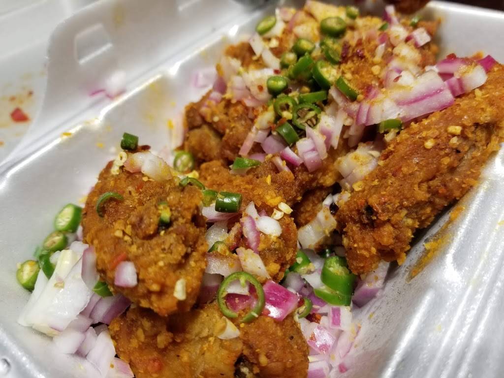 Wow Whitby | restaurant | 601 Dundas St W, Whitby, ON L3X 1V6, Canada | 9054302227 OR +1 905-430-2227