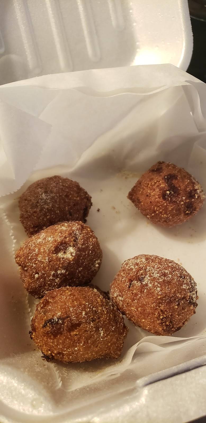 Hook Fish and Chicken | restaurant | 1221 Federal St, Pittsburgh, PA 15212, USA | 4126972285 OR +1 412-697-2285