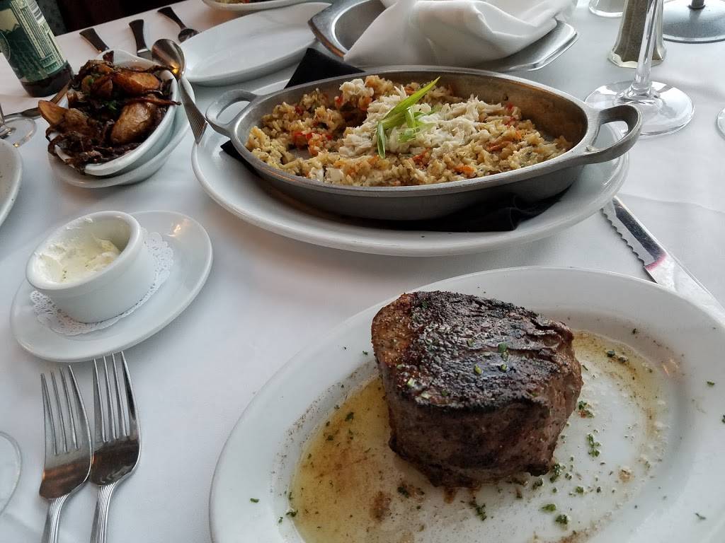 Ruths Chris Steak House | restaurant | 2231 Crystal Dr 11th Floor, Arlington, VA 22202, USA | 7039797275 OR +1 703-979-7275