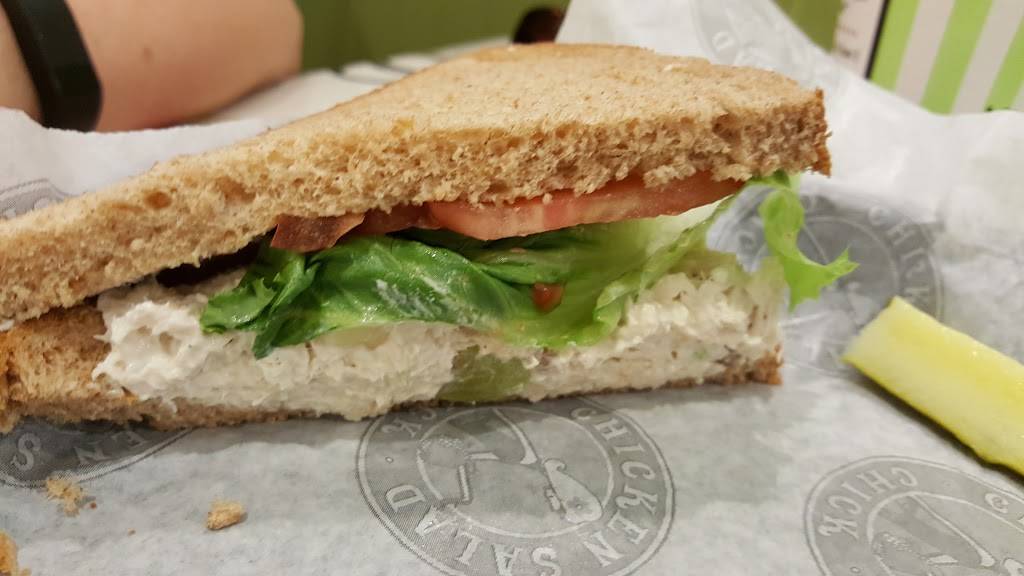 Chicken Salad Chick | restaurant | 1820 Gunbarrel Rd #200, Chattanooga, TN 37421, USA | 4233543043 OR +1 423-354-3043