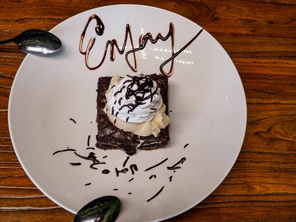 Modern Greek and Salad bar | restaurant | 22001 Michigan Ave #120, Dearborn, MI 48124, USA | 3137511111 OR +1 313-751-1111