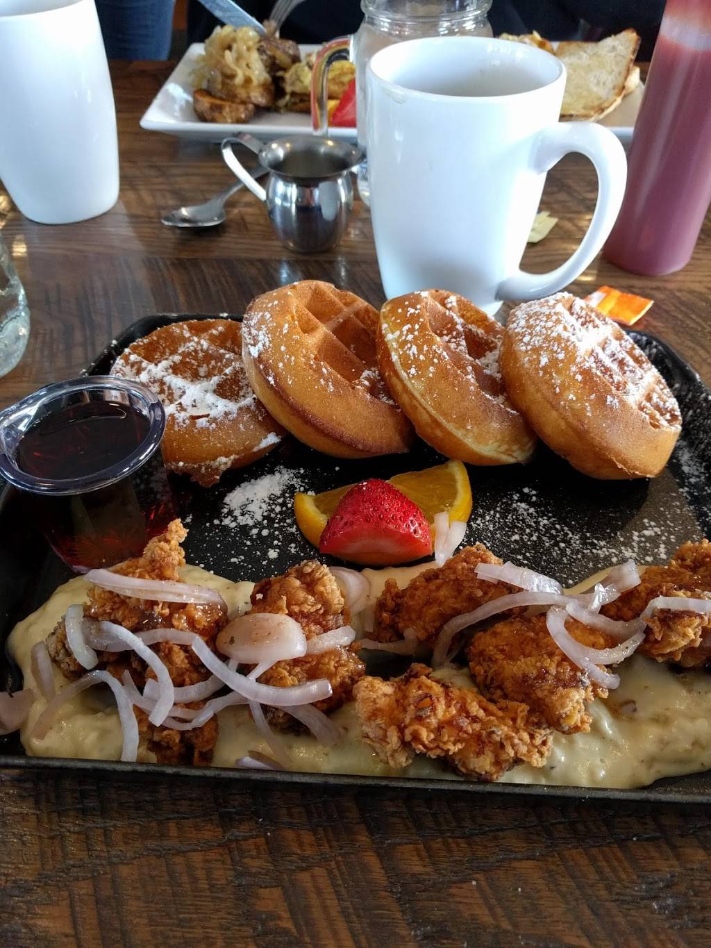 Joes 320 Cafe | restaurant | 320 Spring St, Boston, MA 02132, USA | 6174774559 OR +1 617-477-4559