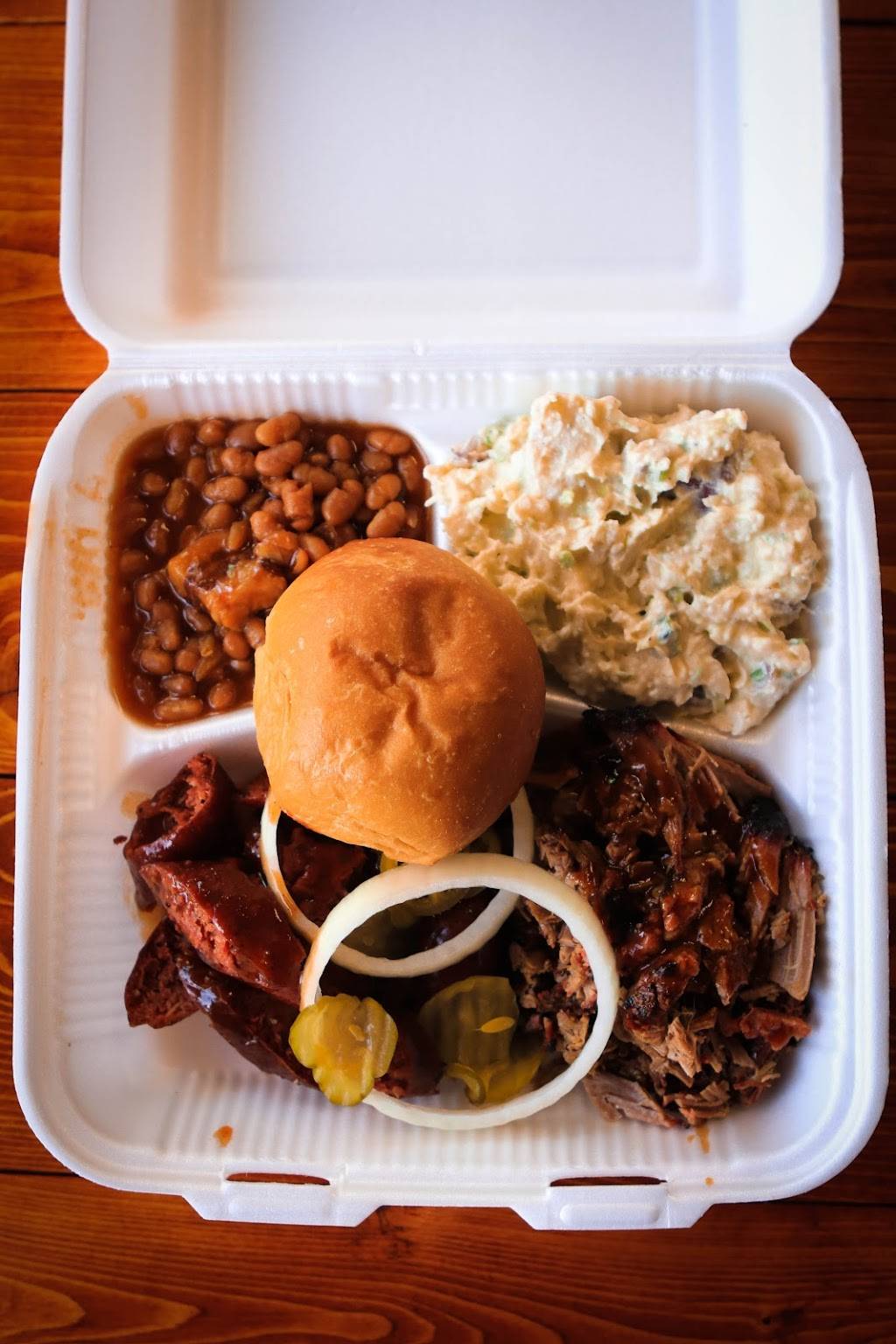 SmokeN Ash BBQ | restaurant | 7301 Matlock Rd suite 127, Arlington, TX 76002, USA | 8179877715 OR +1 817-987-7715