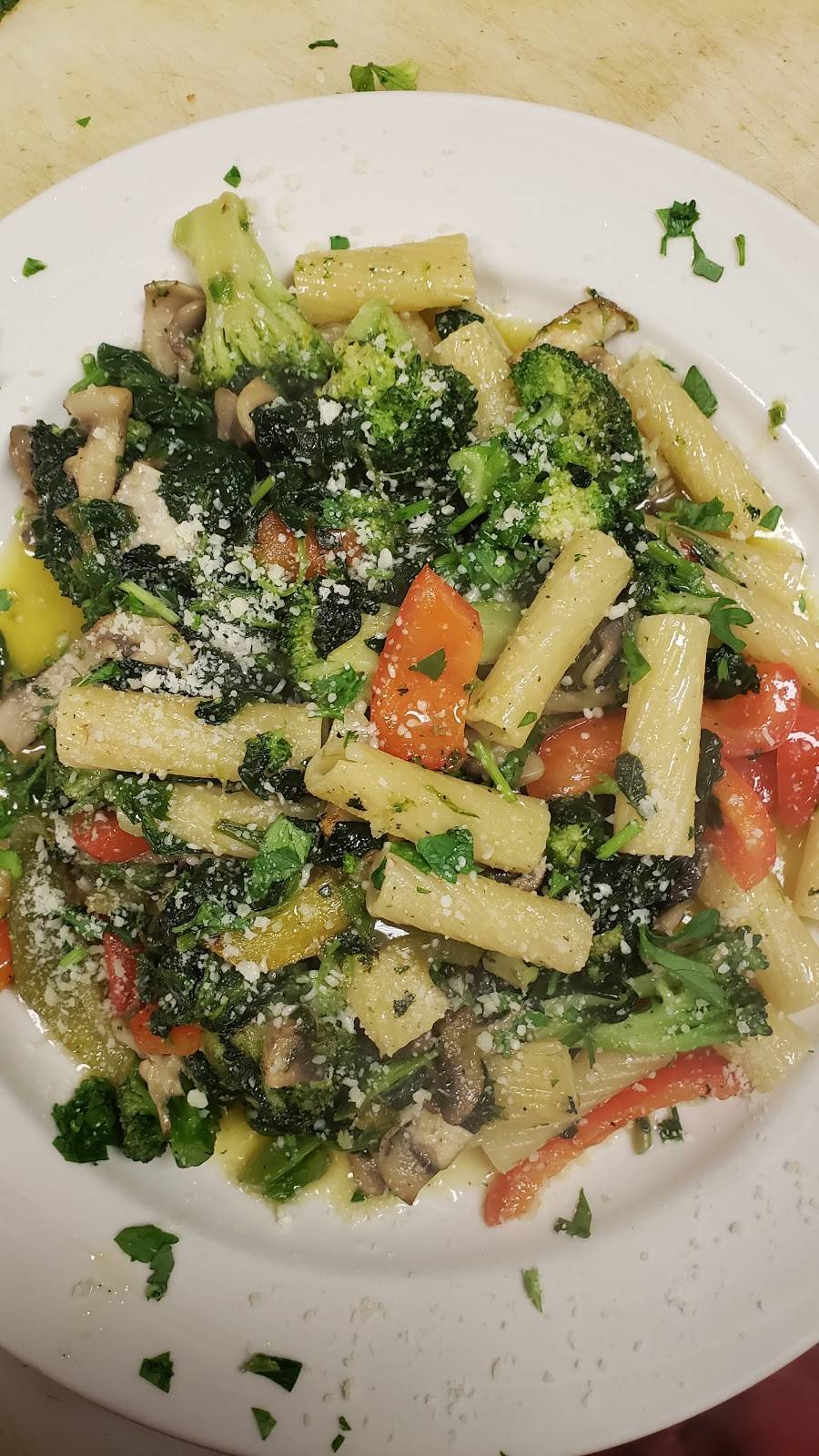 Capriccio Pizzeria & Italian Restaurant | meal delivery | 485 Georges Rd, Dayton, NJ 08810, USA | 7323298640 OR +1 732-329-8640