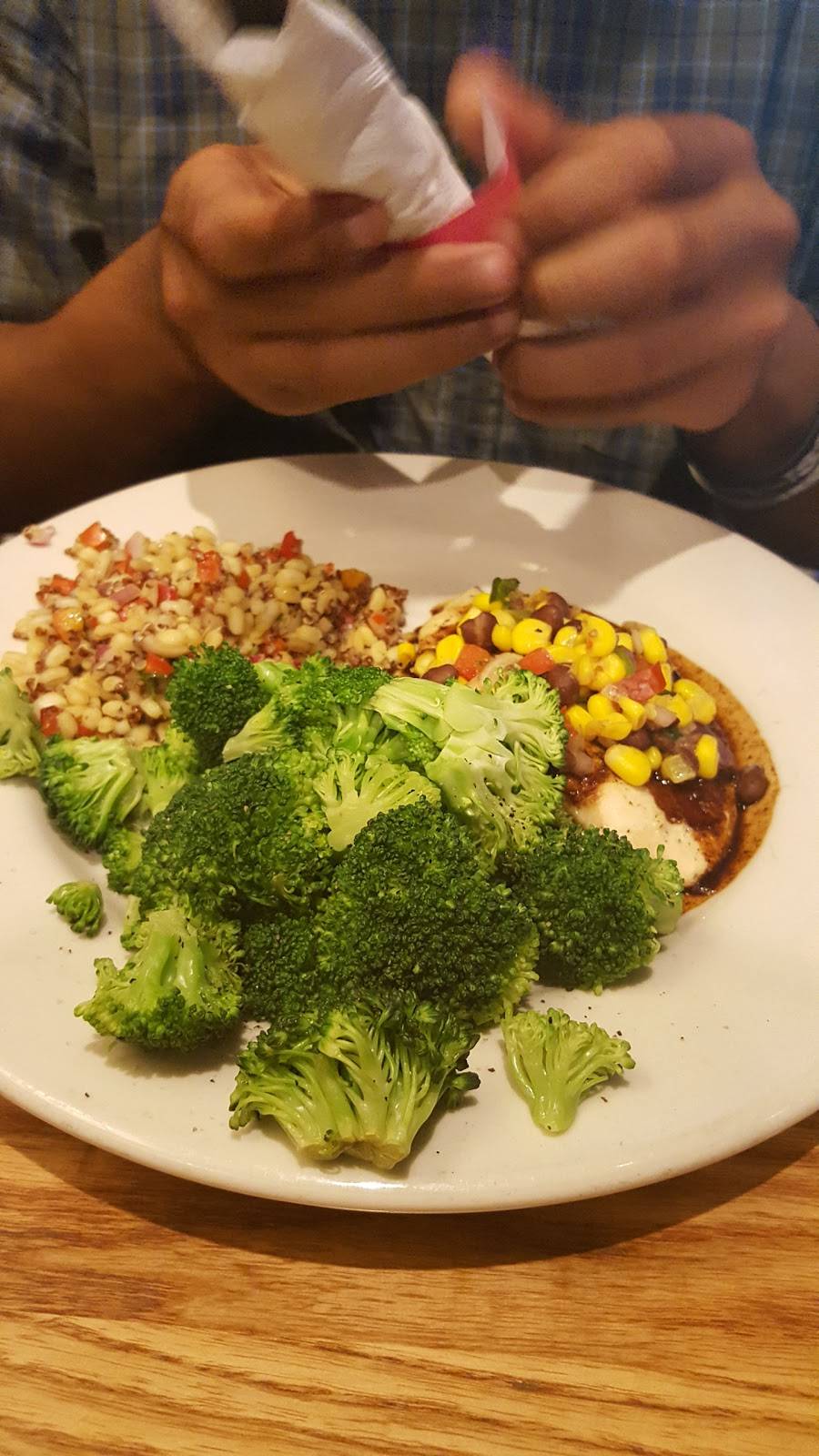 Chilis Grill & Bar | meal takeaway | 27407 Bellogente, Mission Viejo, CA 92691, USA | 9493642207 OR +1 949-364-2207