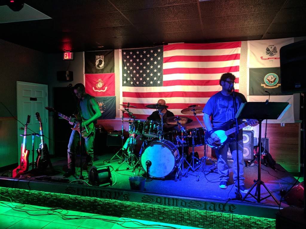 StingRays Bar & Grill | restaurant | 3112 FL-60 East, Valrico, FL 33594, USA | 8132785961 OR +1 813-278-5961