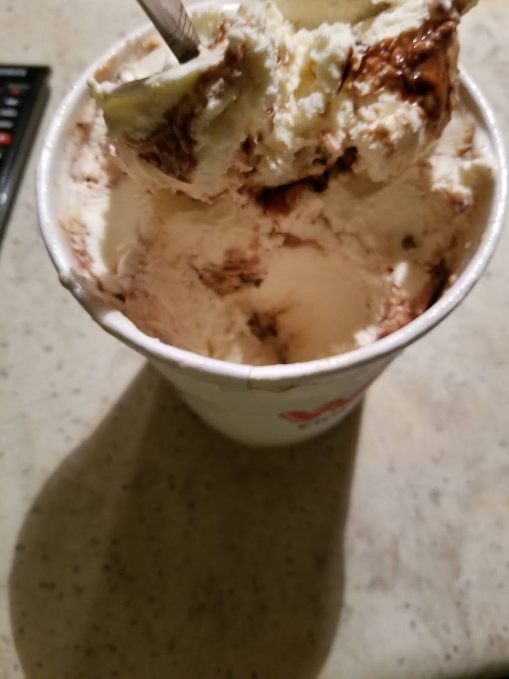 Whits Frozen Custard | restaurant | 402 E Huron St, Jackson, OH 45640, USA | 7405773340 OR +1 740-577-3340