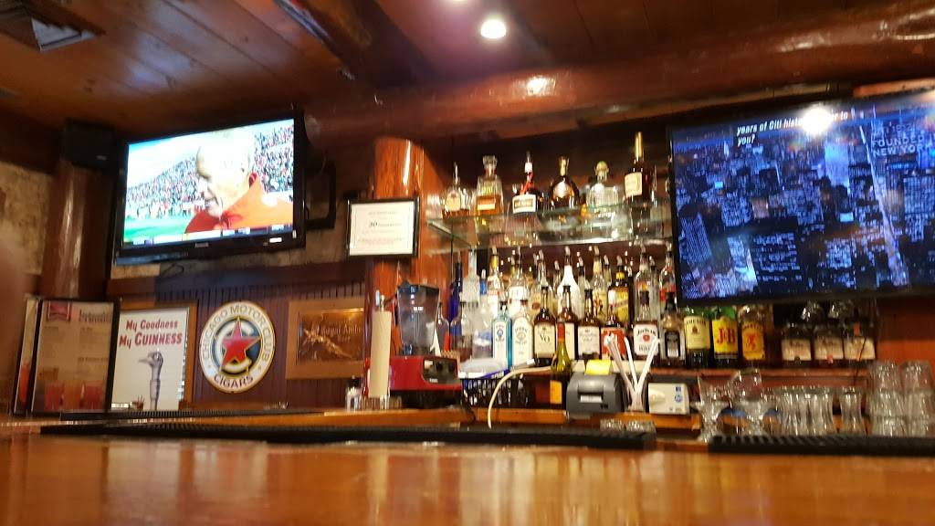 Famous Daves Bar-B-Que | restaurant | 1631 W Lake St, Addison, IL 60101, USA | 6302610100 OR +1 630-261-0100