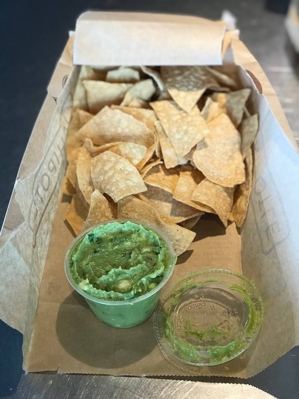 Chipotle Mexican Grill | restaurant | 356 Amherst St, Nashua, NH 03063, USA | 6035949163 OR +1 603-594-9163