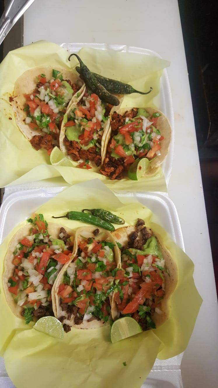 Dos Juanitos | restaurant | 1950 Hemphill St, Fort Worth, TX 76110, USA | 6827032424 OR +1 682-703-2424