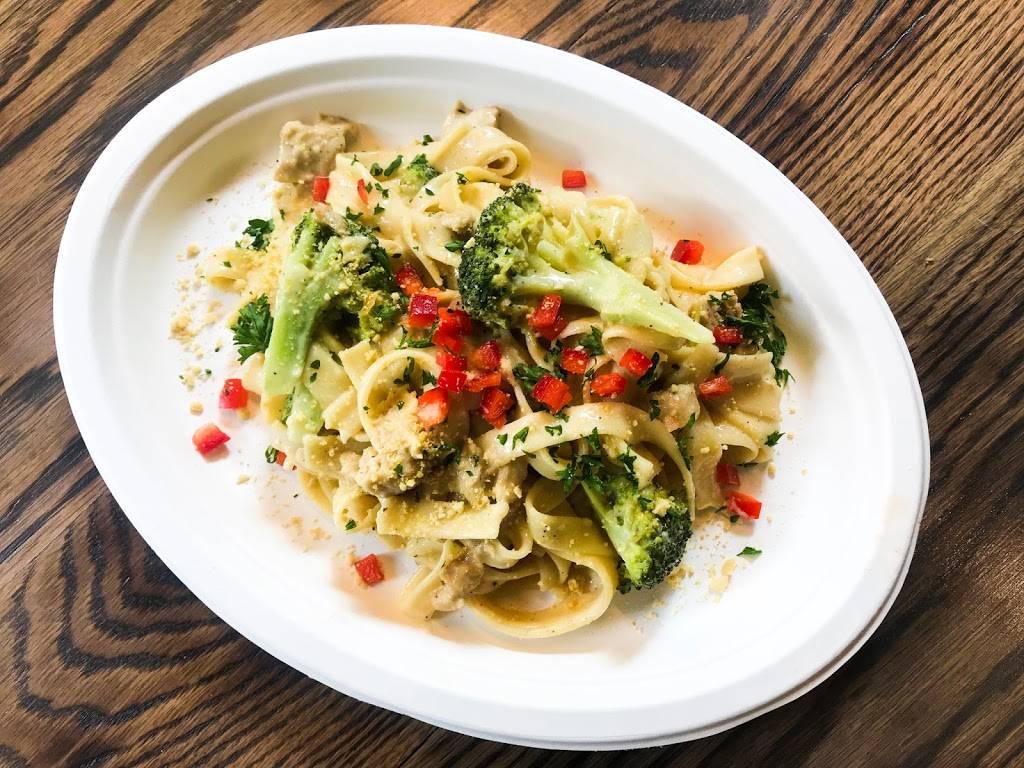 Healthy Junk at the House | restaurant | 440 S Anaheim Blvd #209B, Anaheim, CA 92805, USA | 7148335768 OR +1 714-833-5768