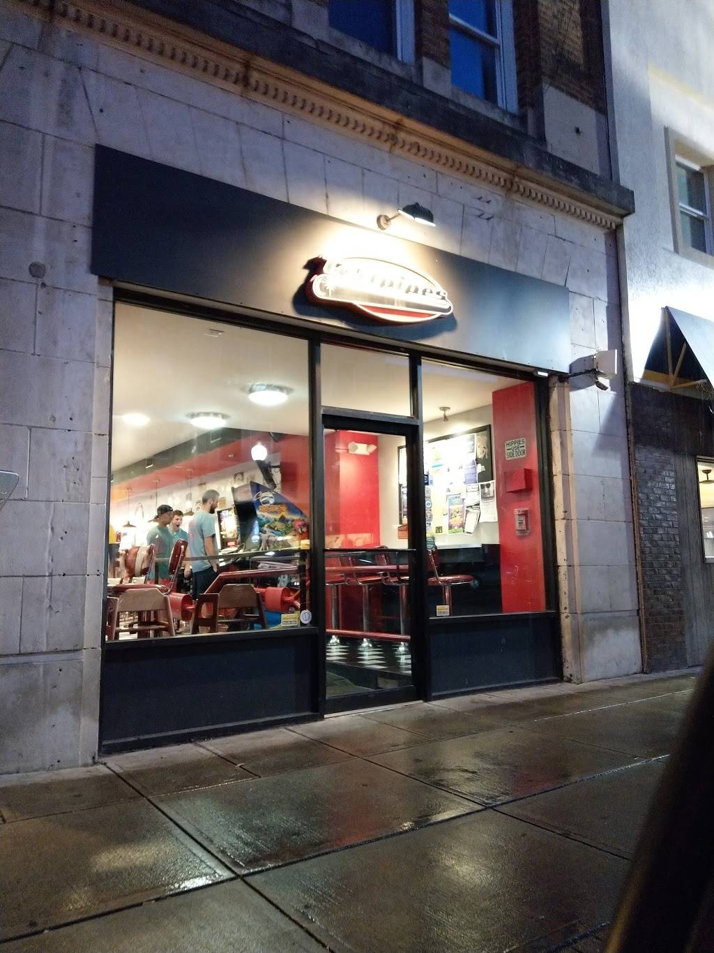 Tailpipes Burgers Fries & Shakes | restaurant | 417 High St, Morgantown, WV 26505, USA | 3042252535 OR +1 304-225-2535