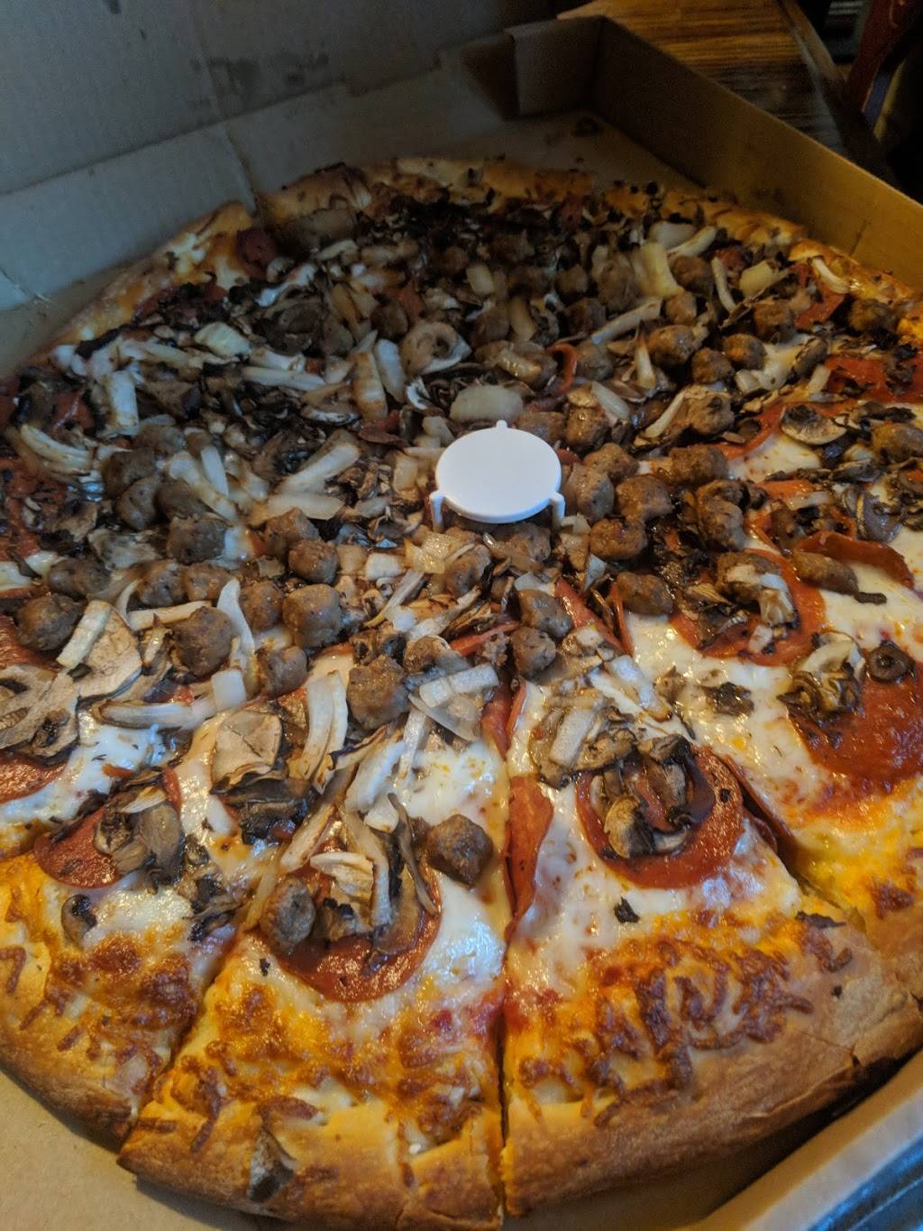 Pisa Pizza | meal takeaway | 2075 E Highland Ave, San Bernardino, CA 92404, USA | 9098644400 OR +1 909-864-4400