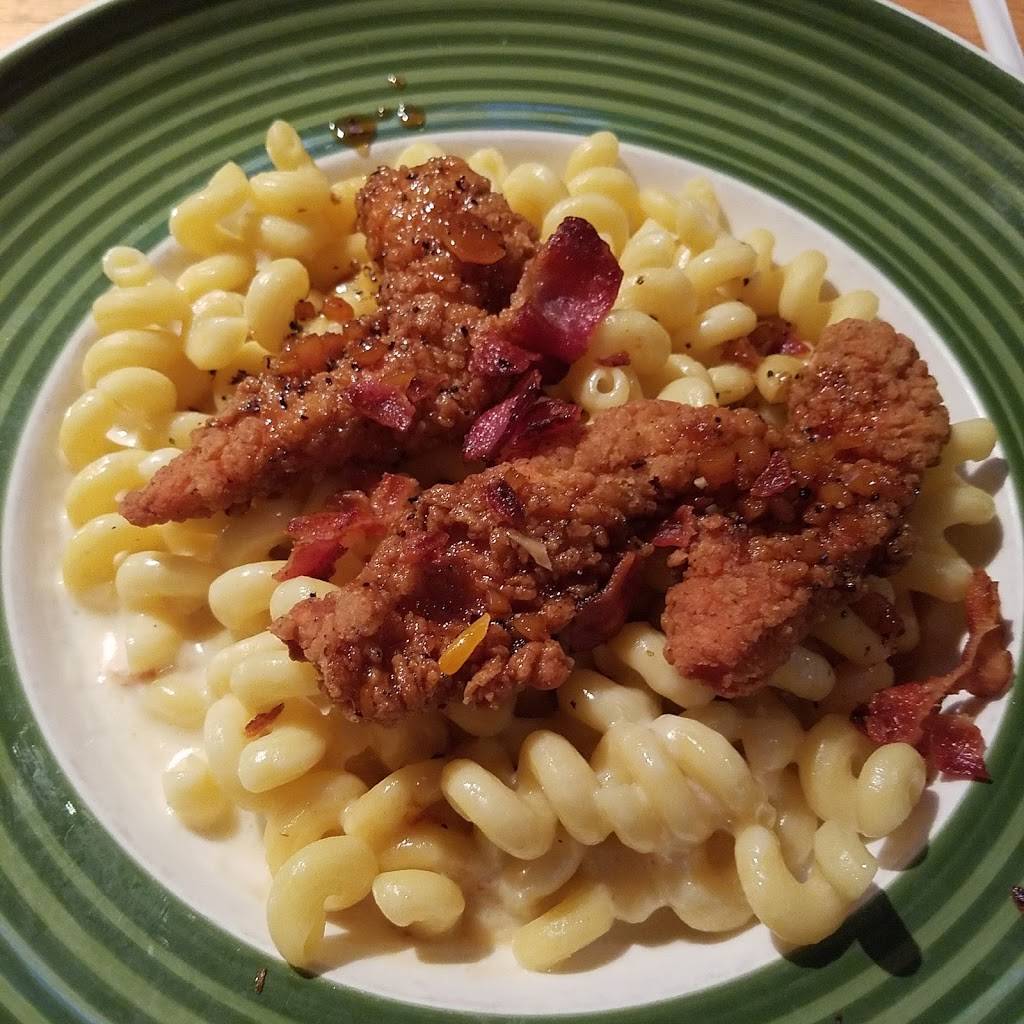 Applebees Grill + Bar | restaurant | 12970 Fair Lakes Shopping Center, Fairfax, VA 22033, USA | 7038029855 OR +1 703-802-9855