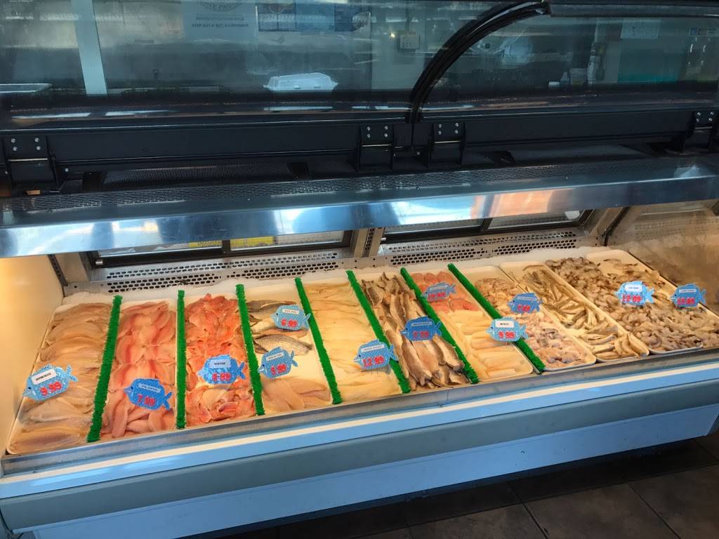 Harlem Fish & Chicken | restaurant | 7320 Grand River Ave, Detroit, MI 48204, USA | 3133618666 OR +1 313-361-8666