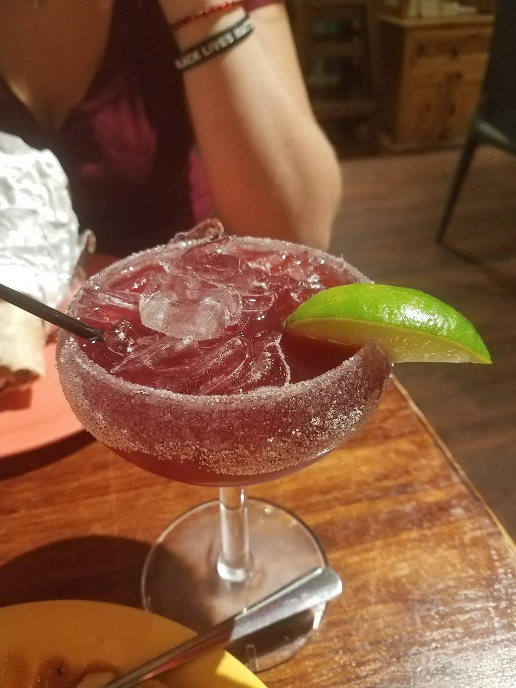 Agave Burrito Bar & Tequilaria | restaurant | 19 W College St, Oberlin, OH 44074, USA | 4407747336 OR +1 440-774-7336