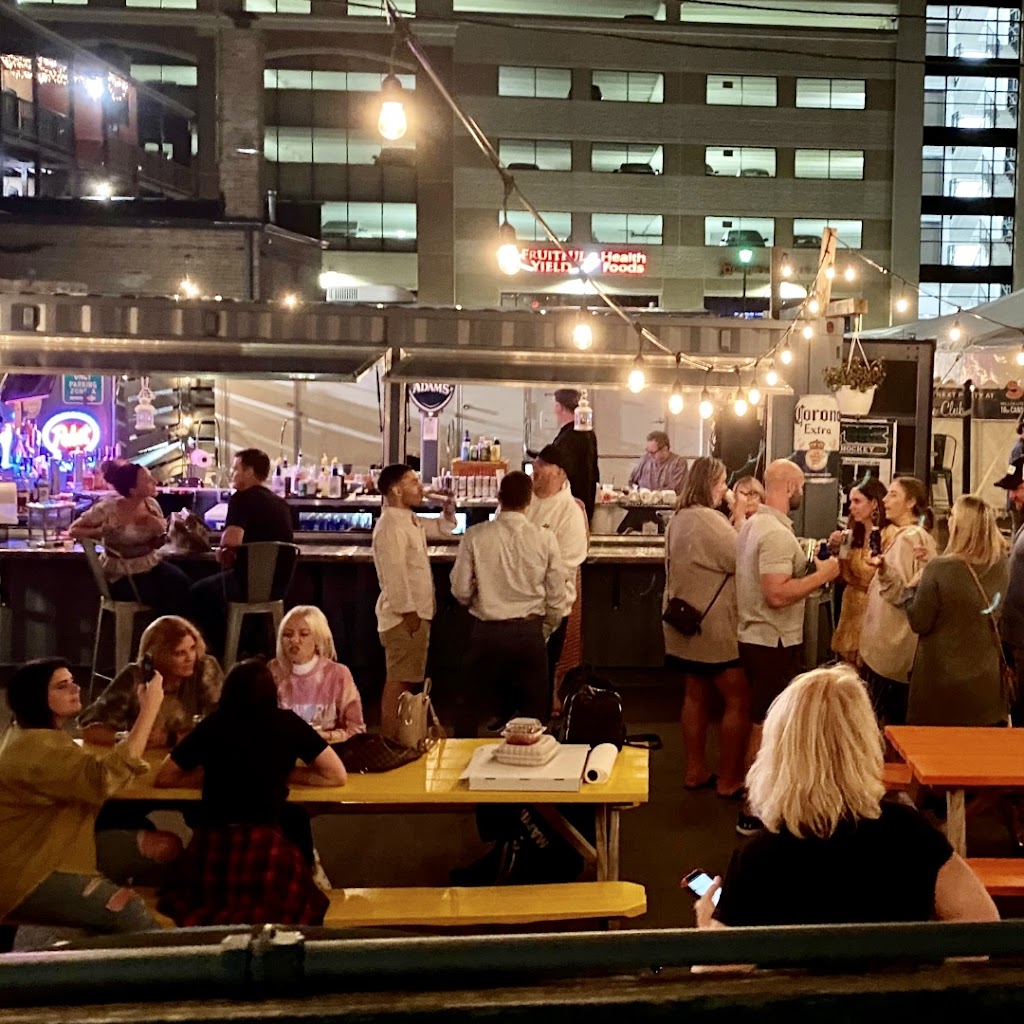 The Club Shot & Beer | restaurant | 113 N Addison Ave, Elmhurst, IL 60126, USA | 6308320113 OR +1 630-832-0113