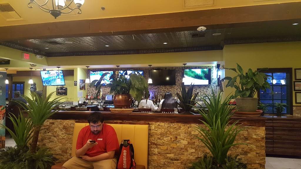 Los Cucos Mexican Cafe | restaurant | 7315 Arroyo Crossing Pkwy, Las Vegas, NV 89113, USA | 7026140062 OR +1 702-614-0062