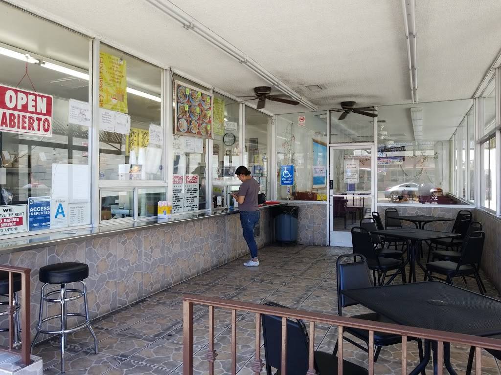 Daglas Drive-In | restaurant | 20036 Vanowen St, Canoga Park, CA 91306, USA | 8188836313 OR +1 818-883-6313