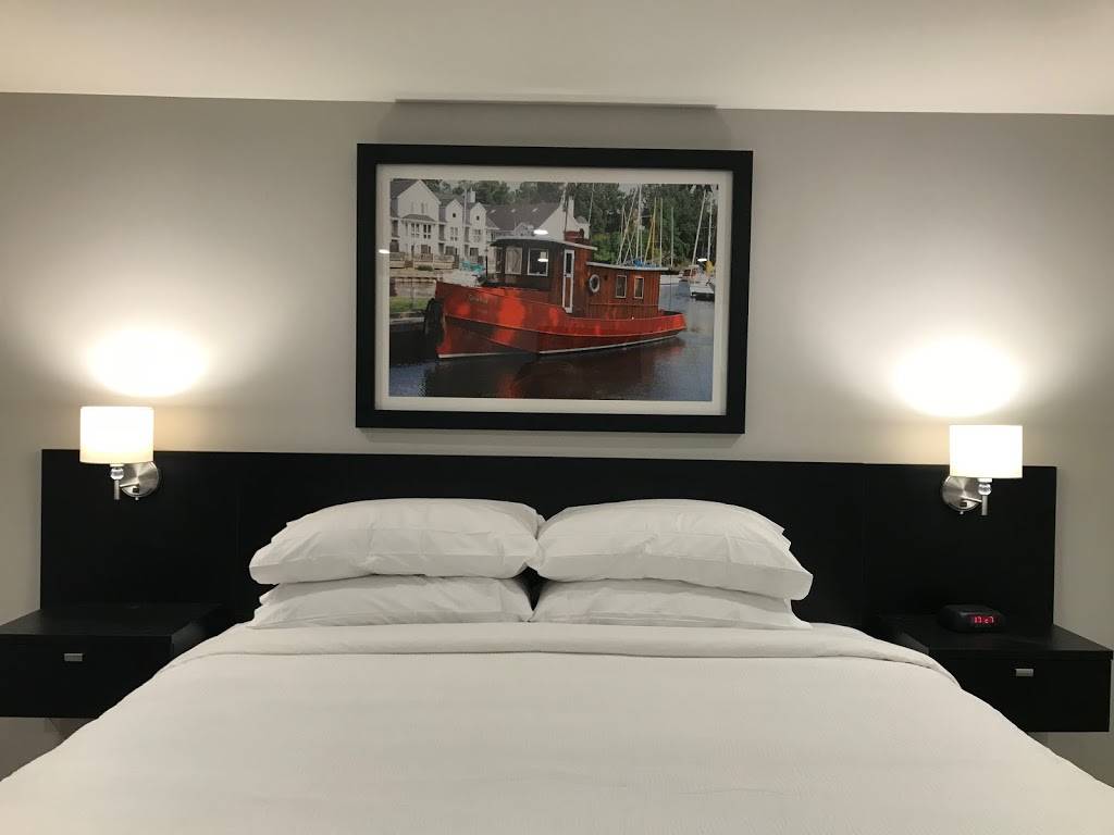 Picton Harbour Inn | restaurant | 33 Bridge St, Picton, ON K0K 2T0, Canada | 6134762186 OR +1 613-476-2186