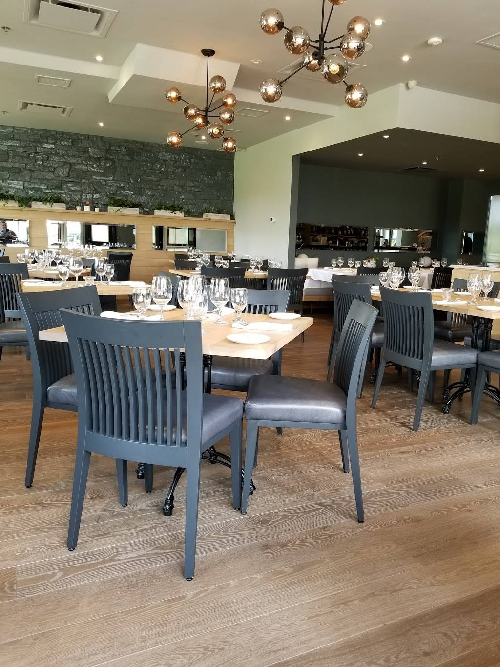 Villaggio Ristorante | restaurant | 110 Nashville Rd, Kleinburg, ON L0J 1C0, Canada | 9058934888 OR +1 905-893-4888