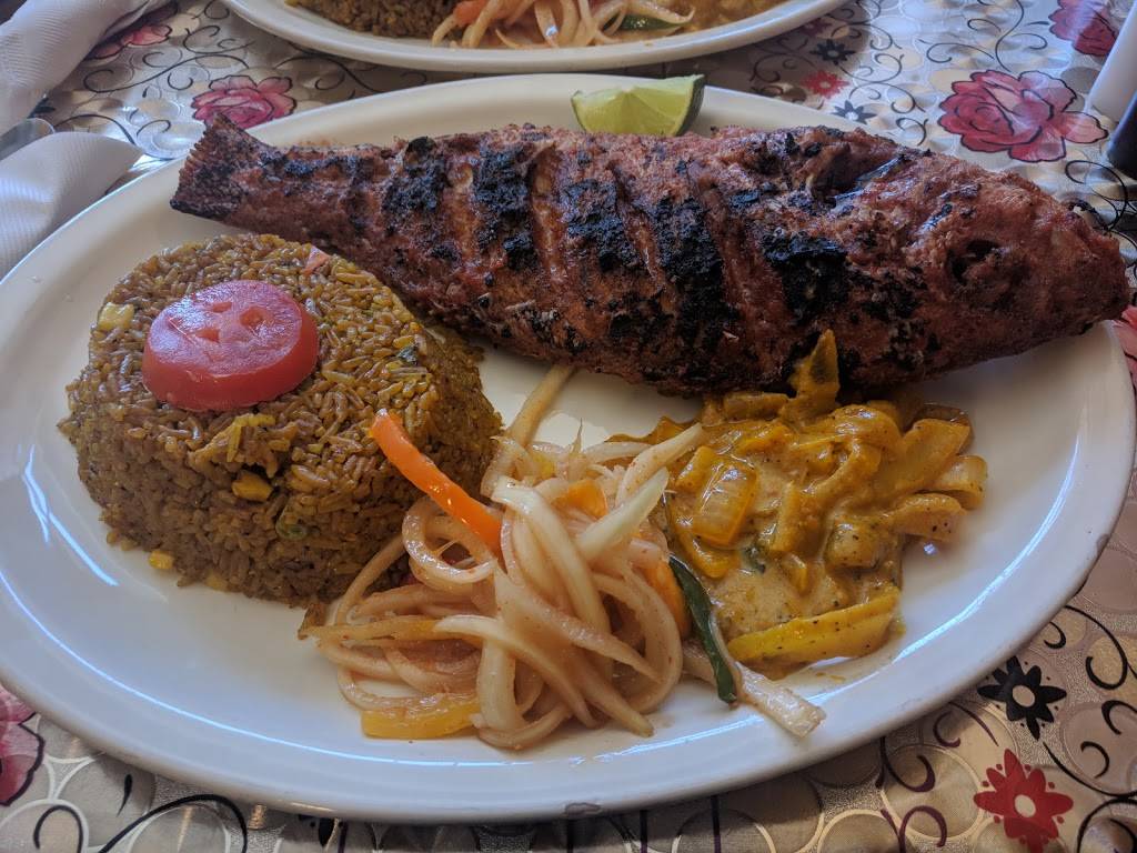 Matys African Cuisine | restaurant | 21611 Grand River Ave, Detroit, MI 48219, USA | 3134725885 OR +1 313-472-5885