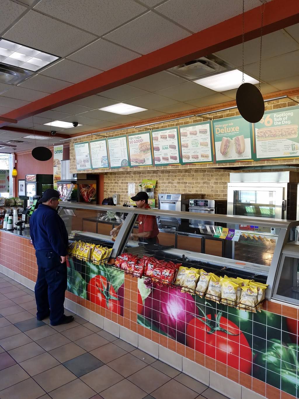 Subway | restaurant | 15906 Shady Grove Rd B, Gaithersburg, MD 20877, USA | 3015197311 OR +1 301-519-7311